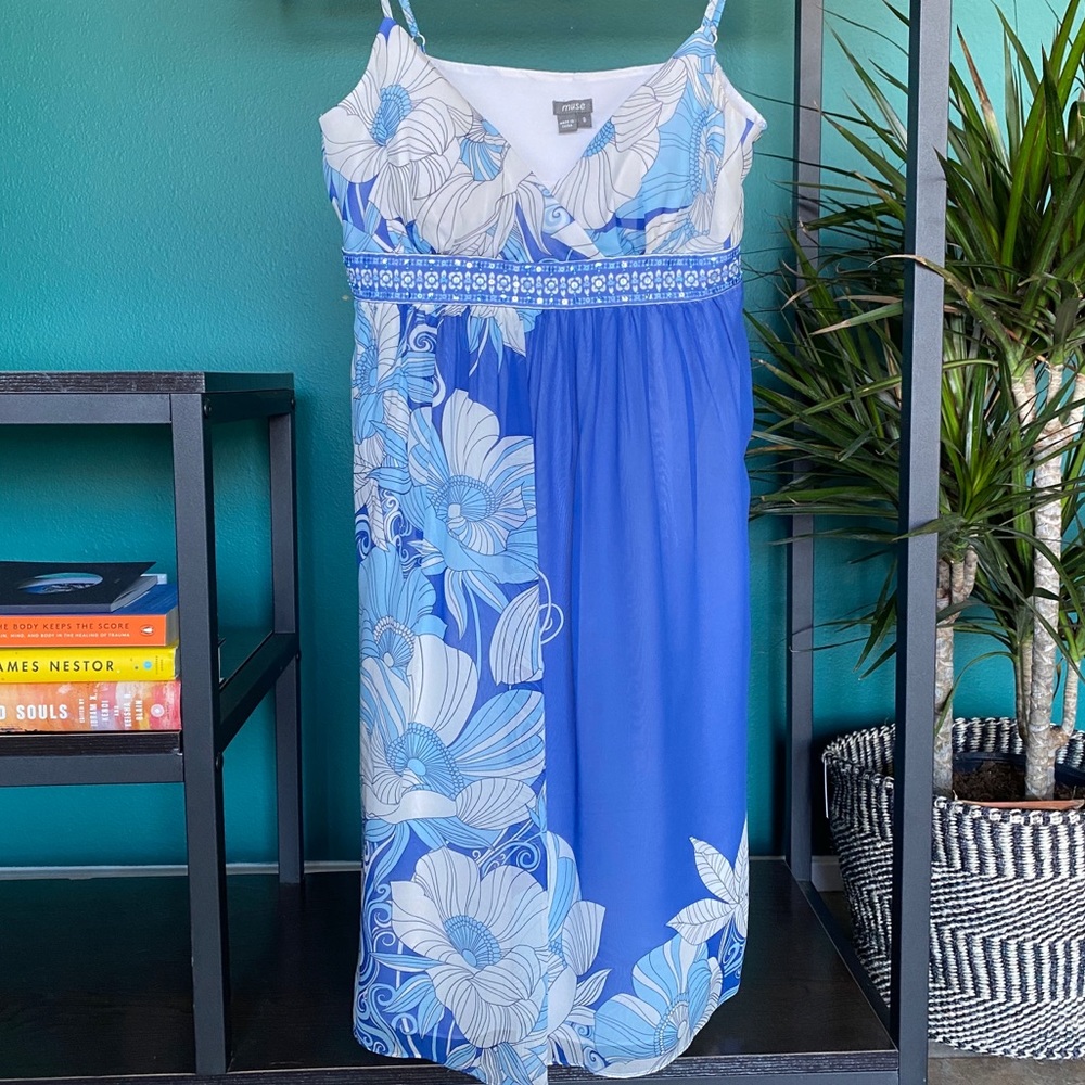 Muse Blue & White Floral Sweetheart Dress | Size 8